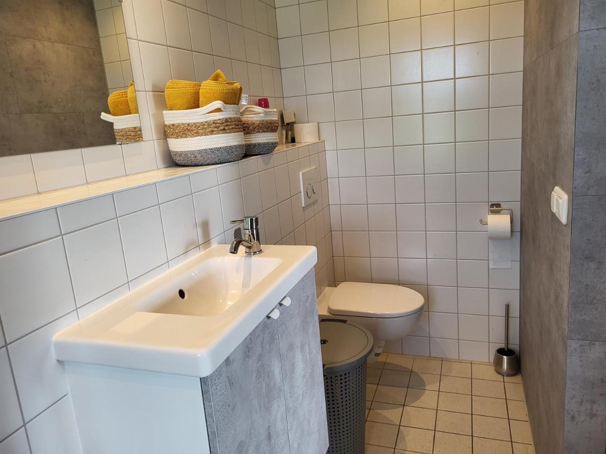Slapen Aan De Voet Van De Molen Ovezande Exteriör bild